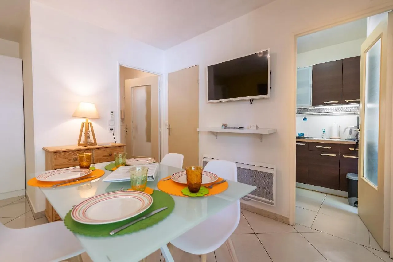 Studio St Jean A Roquebrune, Proche Menton Et Monaco 로퀴에브륀캡마르탱